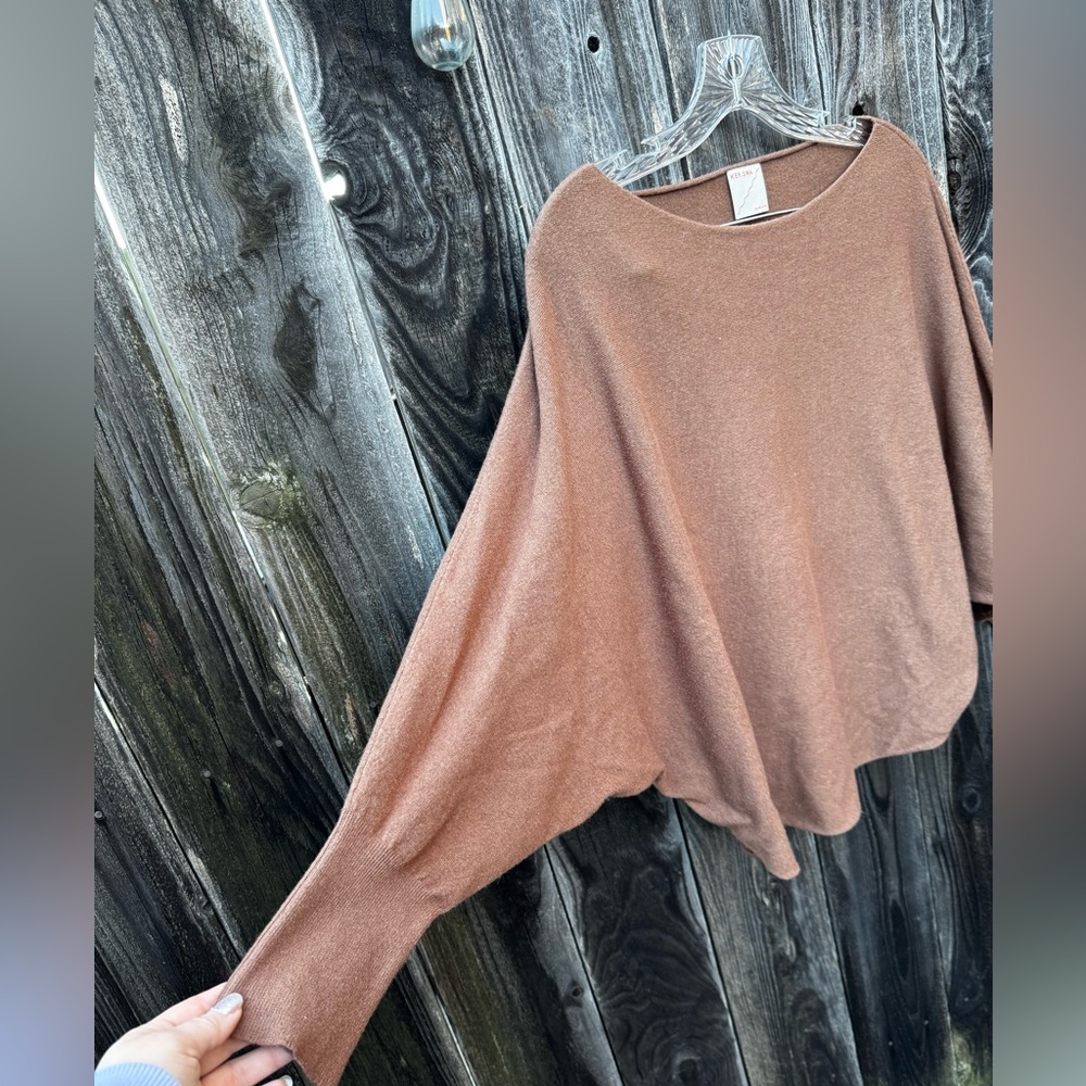 Kerisma Women’s Reddish Brown Crew Neck Off the Shoulder Sweater Russet Brown SM - Picture 5 of 5